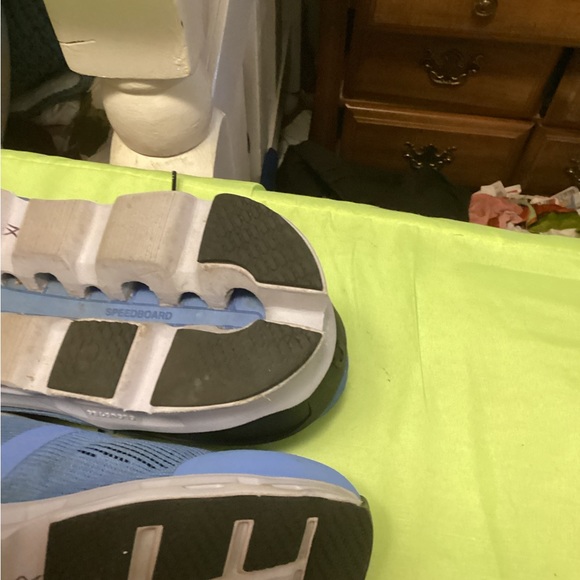 - OC  sneakers Sz 11 - Picture 10 of 11